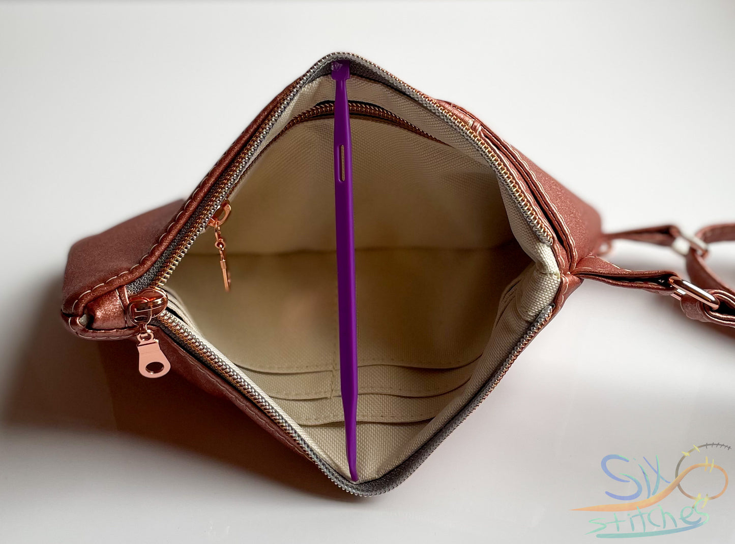 Crossbody wallet