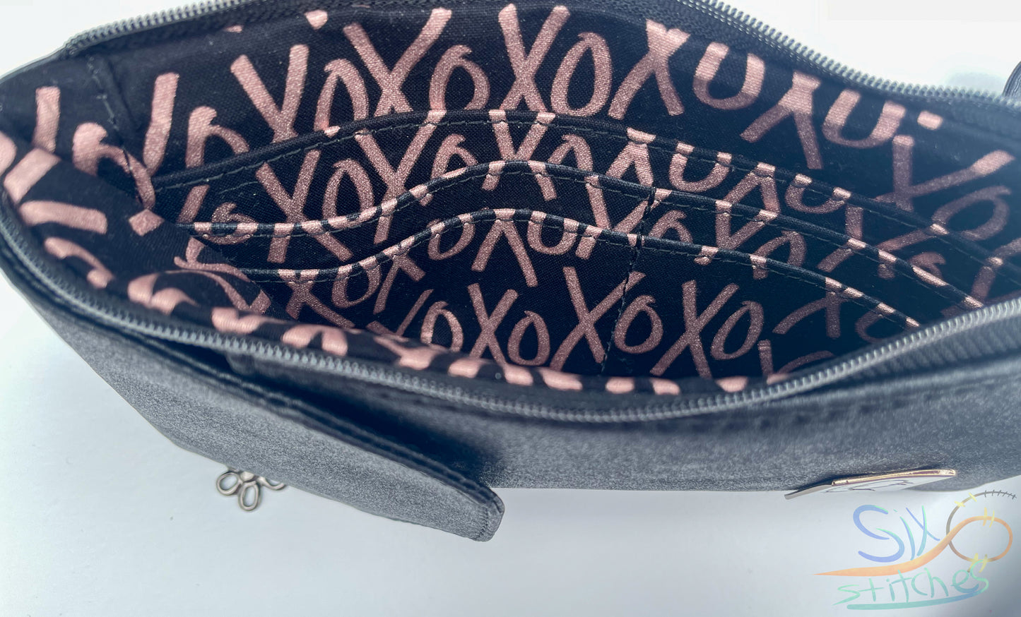 Crossbody wallet